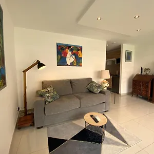 Bord De Appartement